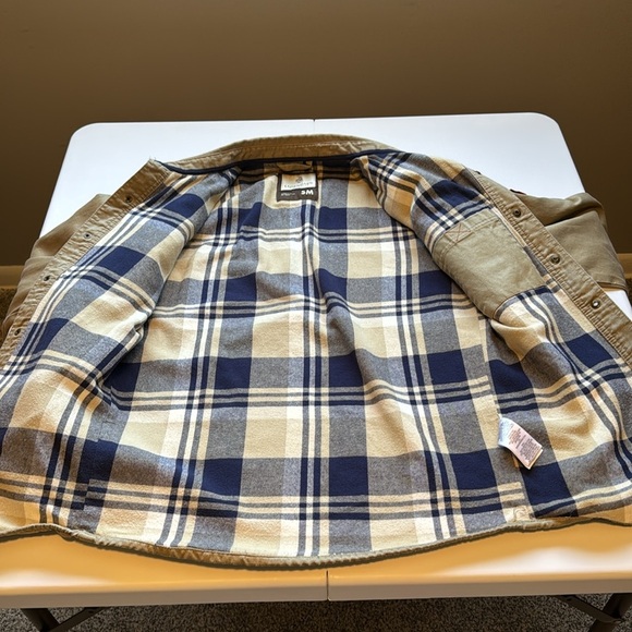Legendary Whitetails Plaid Shirt - Picture 5 of 12